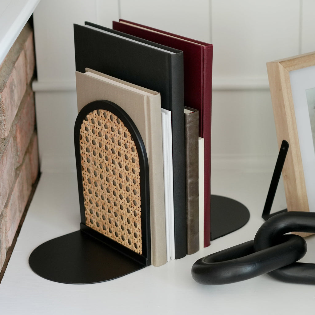 Home Decor Collection Arched Black Metal and Natural Rattan Indoor Tabletop Bookends